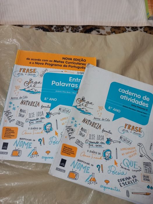 Livros escolares - 8°ano