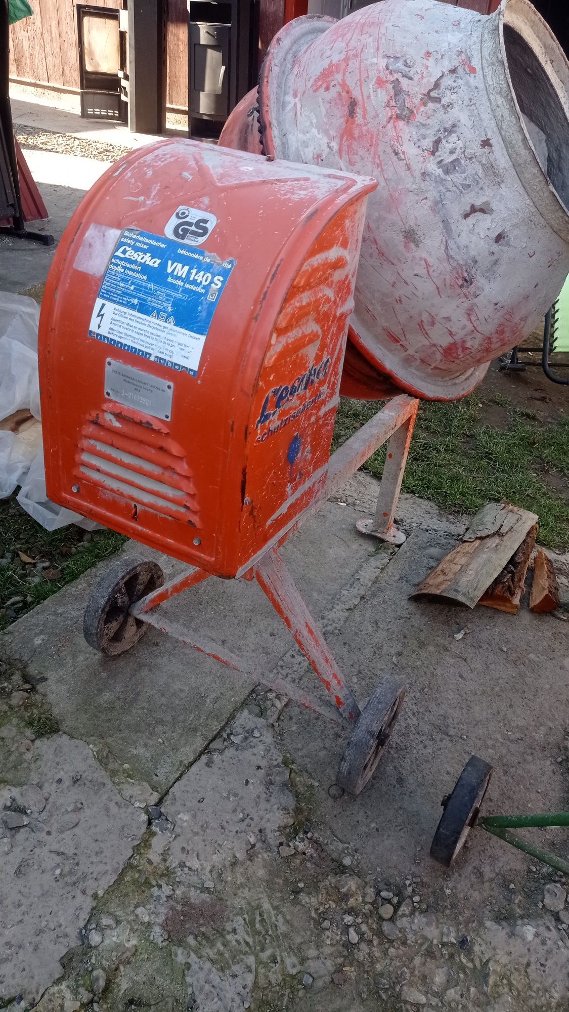 Продам бетономішалки