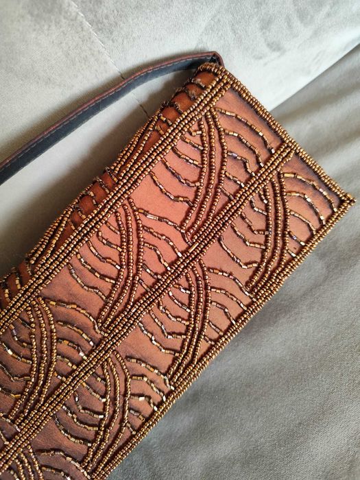 Torebka wizytowa kopertówka mała vintage brązowa koraliki
