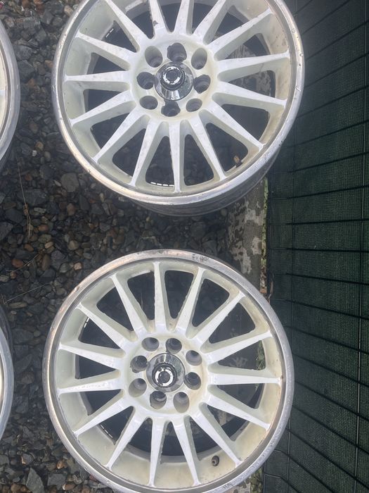 Felgi 4x100 r16 et 35