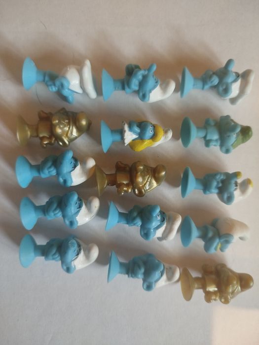 Стикези stikeez.смурфи.овочи .фрукти.зоряні війни.happi home