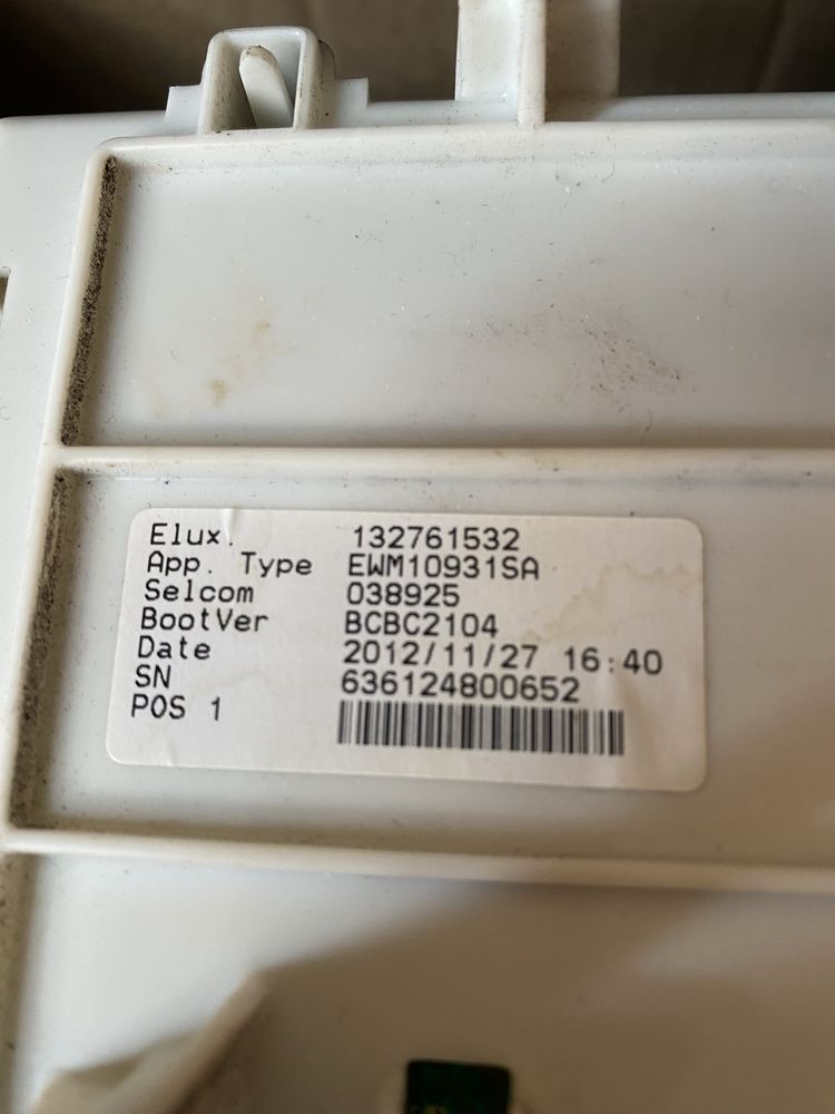 Пральна машинка Electrolux 1300 rpm запчастини