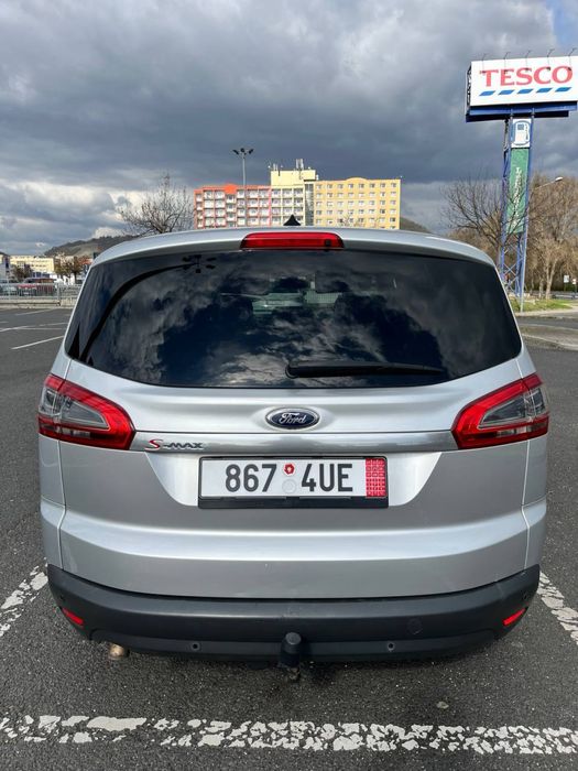 Ford S-Max в гарному стані