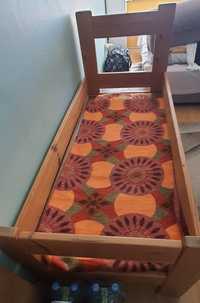 Jednoosobowe łóżko drewniane 70x160 z materacem