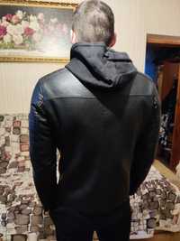 Кожна курточка на хлопця , чоловіка  р.48-50(М/L), ціна 350грн.