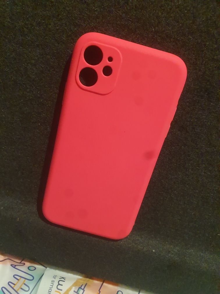 różowe neonowe etui na iPhona 11