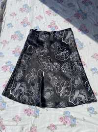 Czarna spódnica do kolan w kwiatki kwiaty L 40 XL 42 vintage retro