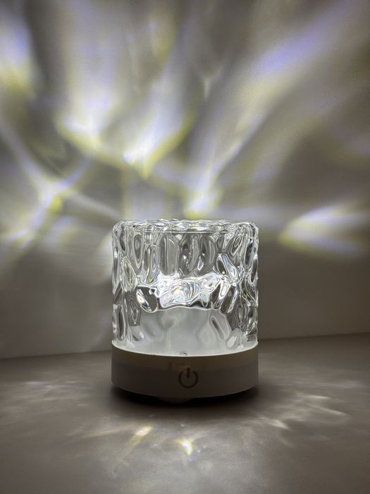 Світильник з ефектом північного сяйва