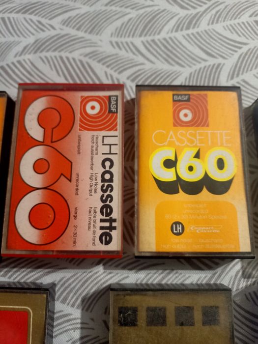 Cassetes várias marcas raras