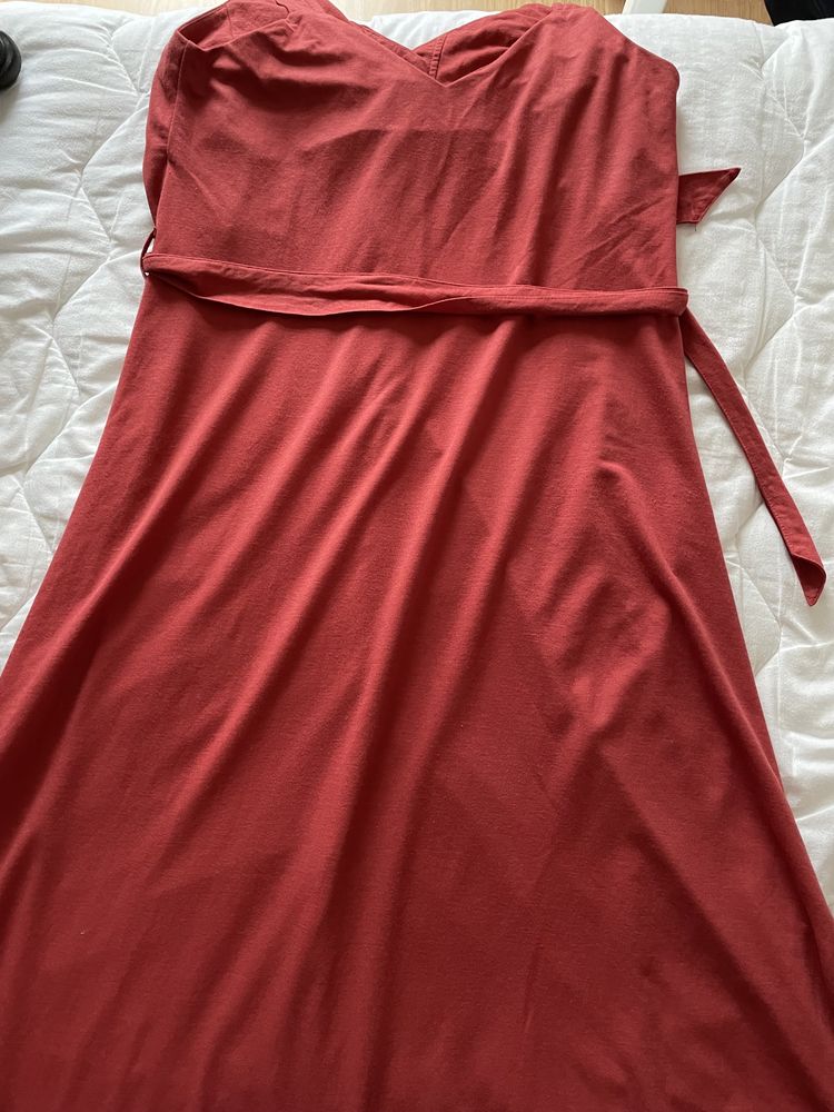 Vestido midi vermelho