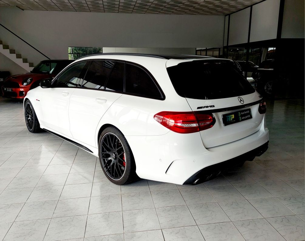 Mercedes-Benz C63 S AMG 510cv Carbon-Ceramic Packet