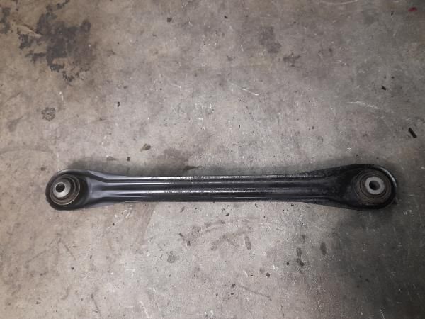 Braço de suspensão trás direito VOLKSWAGEN Touareg (7L)