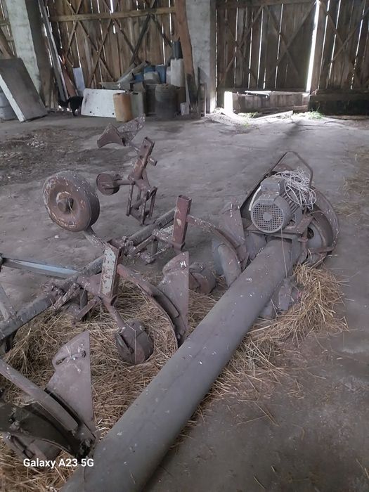 Redełka .Żmijka maszyny rolnicze