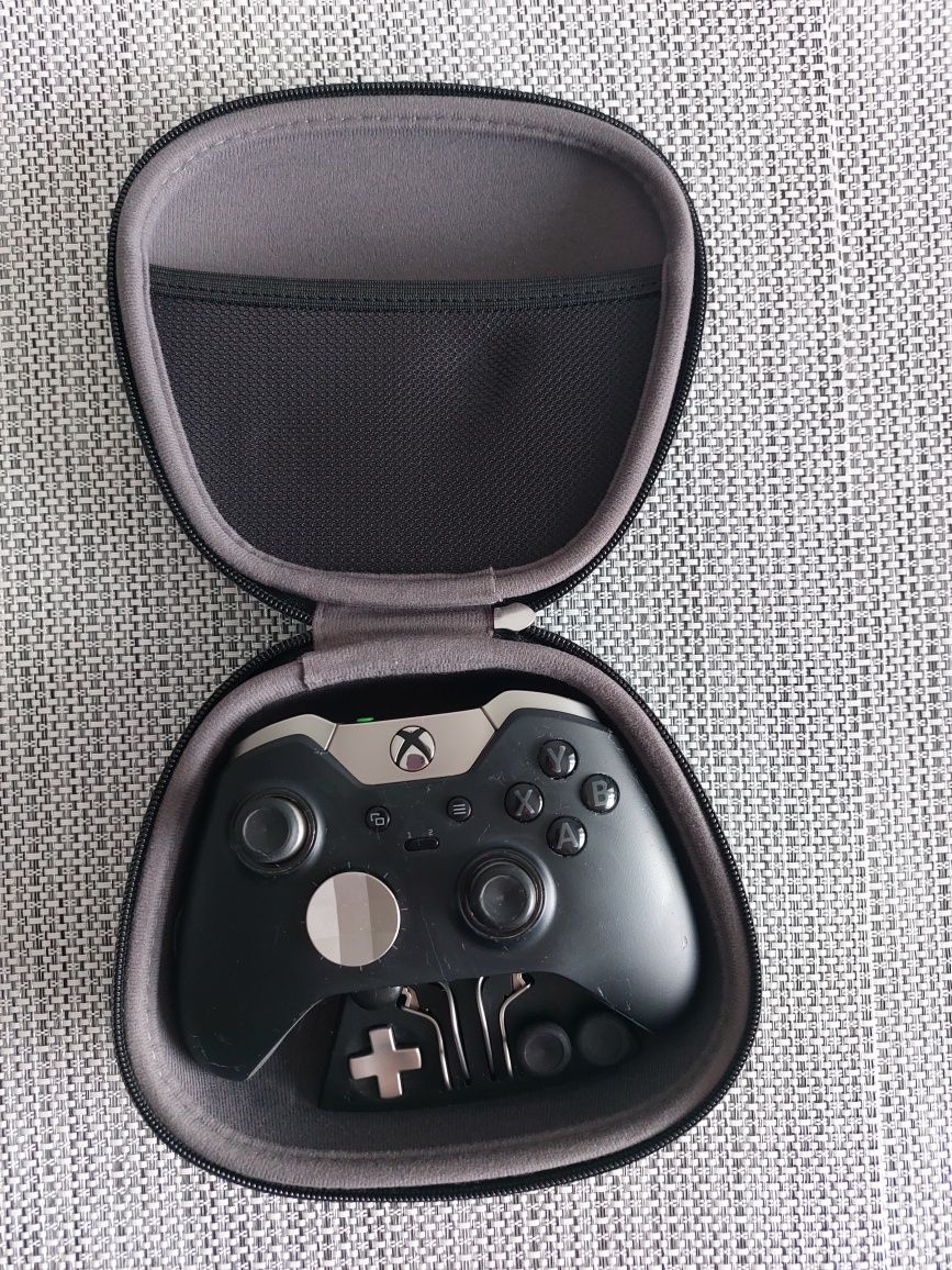 Xbox Elite controller +Plug and Charge+zestaw akcesoriów do pada