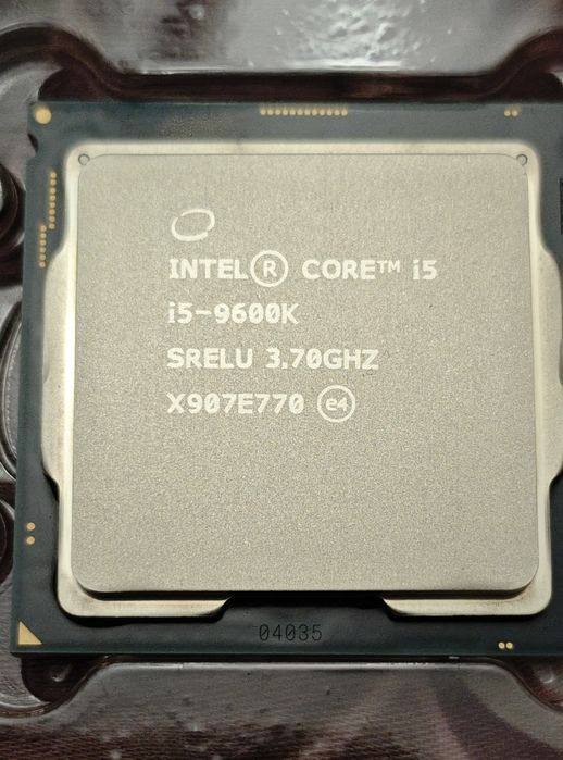 Процессор Intel i5 9600K