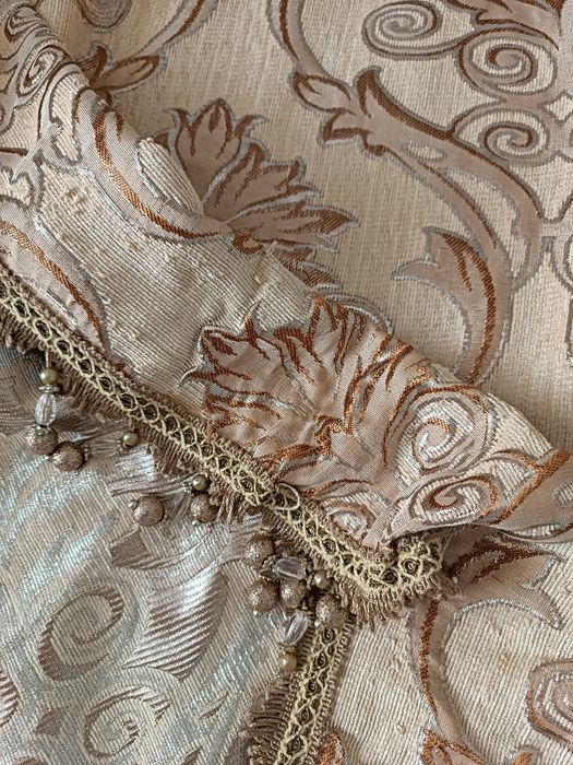 Продам штору в гарному стані