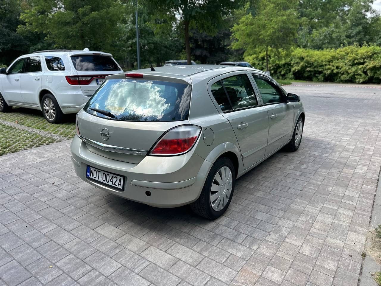 Opel Astra H 2006r klima ekonomiczne autko