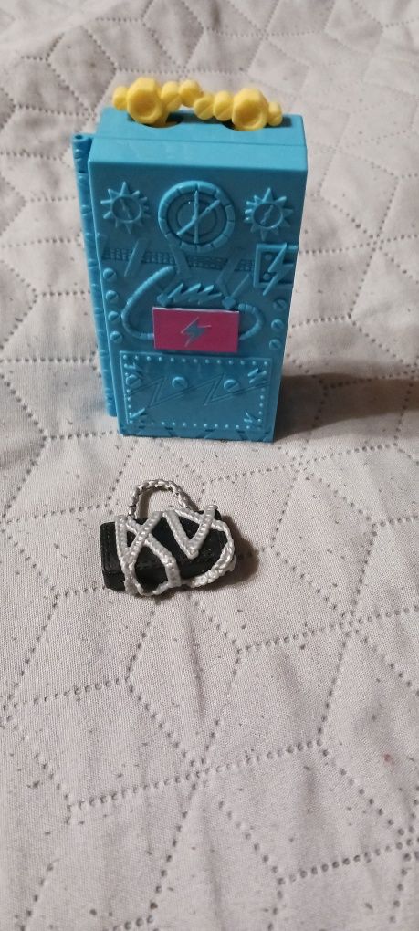 Akcesoria Monster High walizka i torebka
