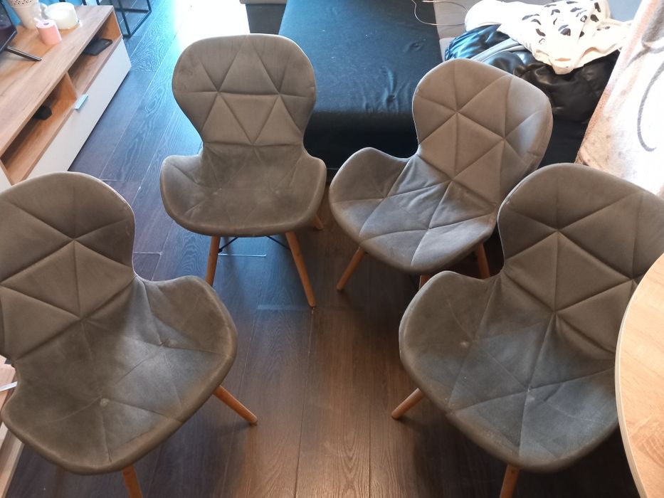 Krzesła welurowe 4 szt