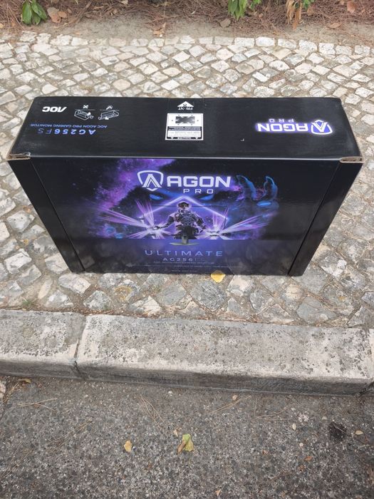 Monitor AG256FS monitor Agon by AOC pro de 390 Hz