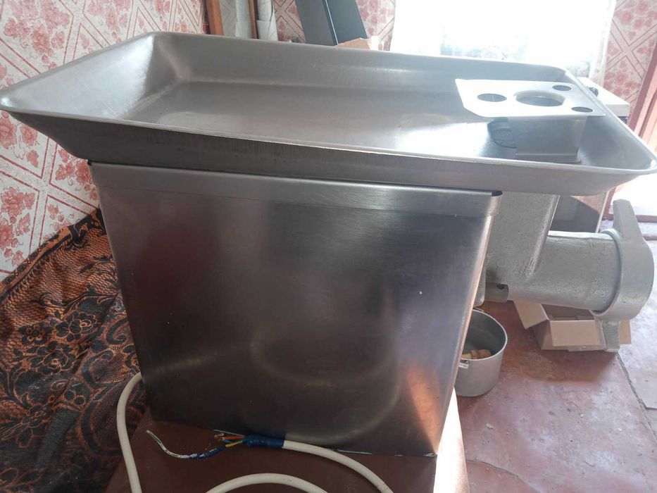 Електром'ясорубка промислова