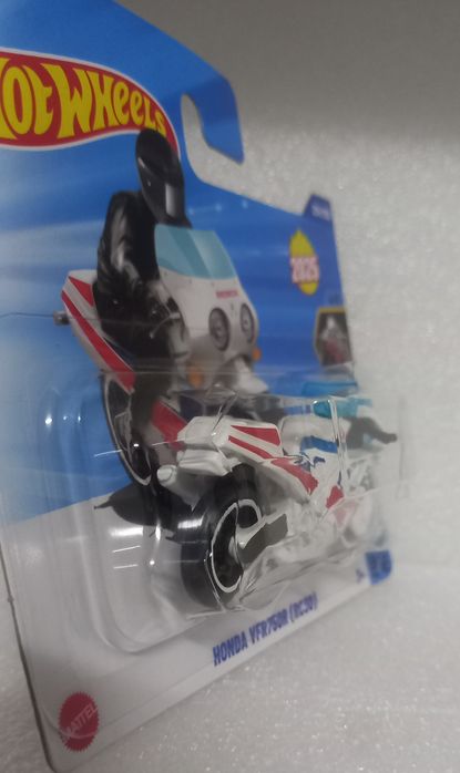 Honda vfr750r rc30 hot wheels