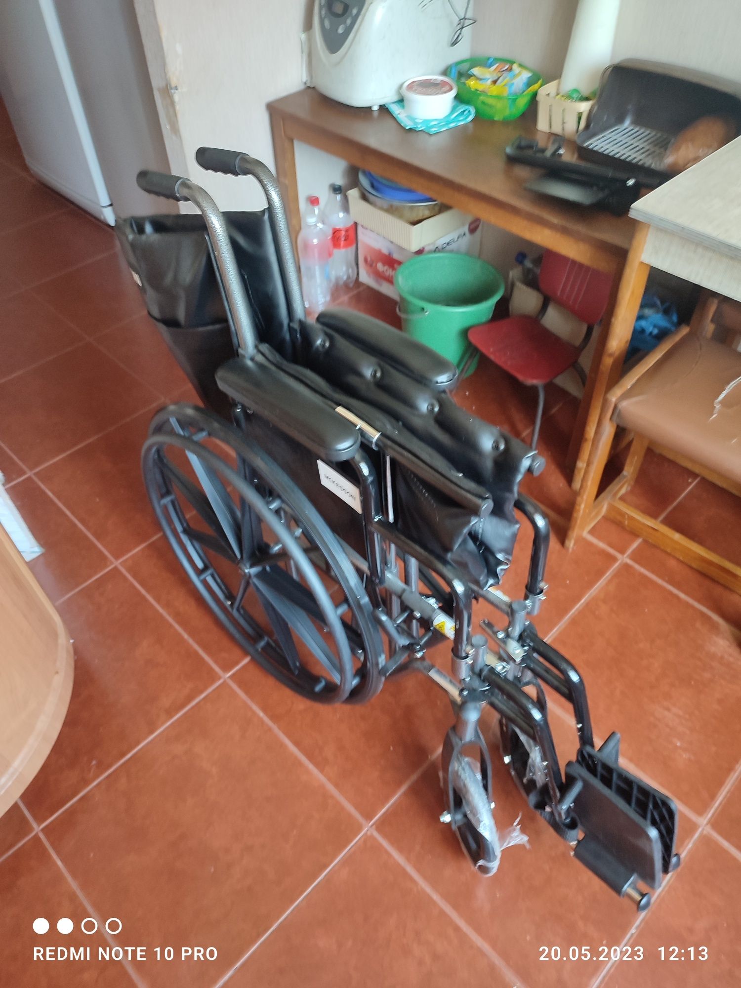 Продам інвалідний візок McKesson