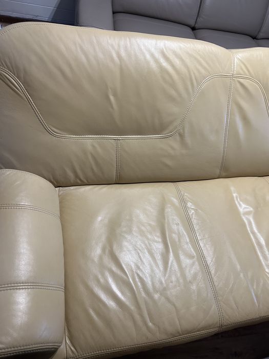 Miodowa skórzana kanapa sofa