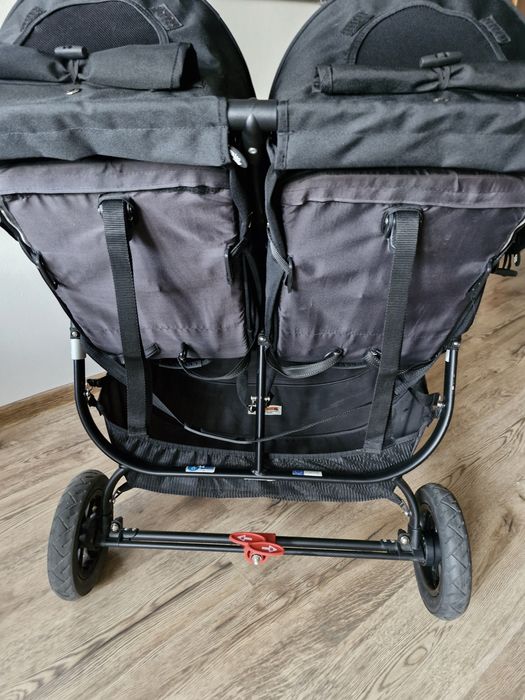 Valco Snap Duo Sport- wózek bliźniaczy z adapterami do nosidełek