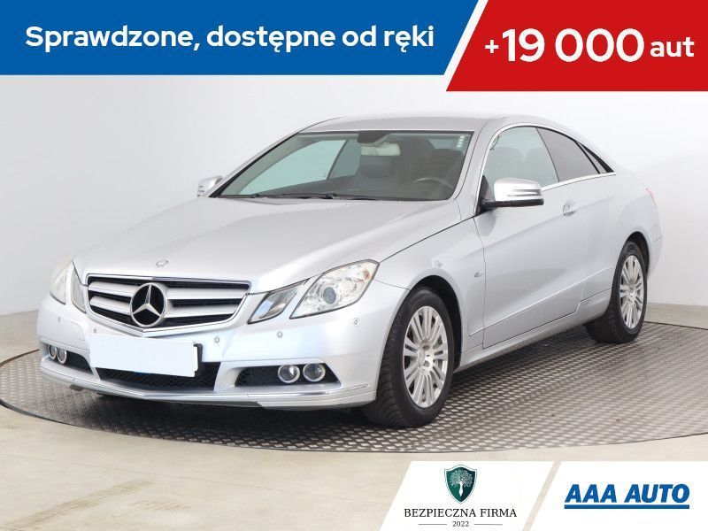 Mercedes-Benz Klasa E E 250, Automat, Skóra, Xenon, Klimatronic, Tempomat, Parktronic,