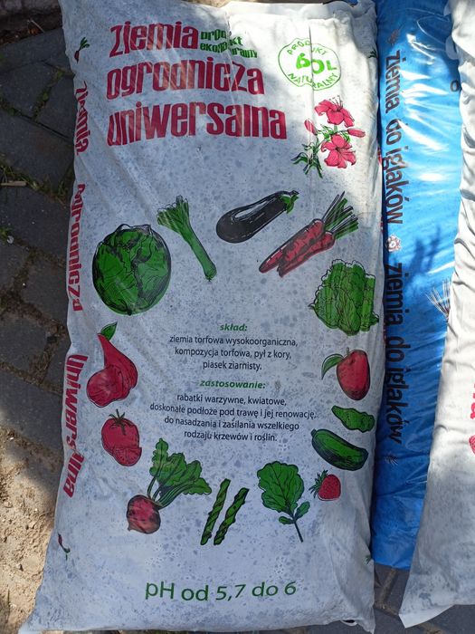 Ziemia ogrodowa/ kwiatowa 60L