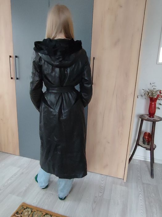 Плащ з натуральної шкіри р.48