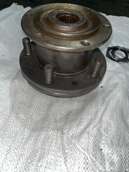 УАЗ ступица+цапфа