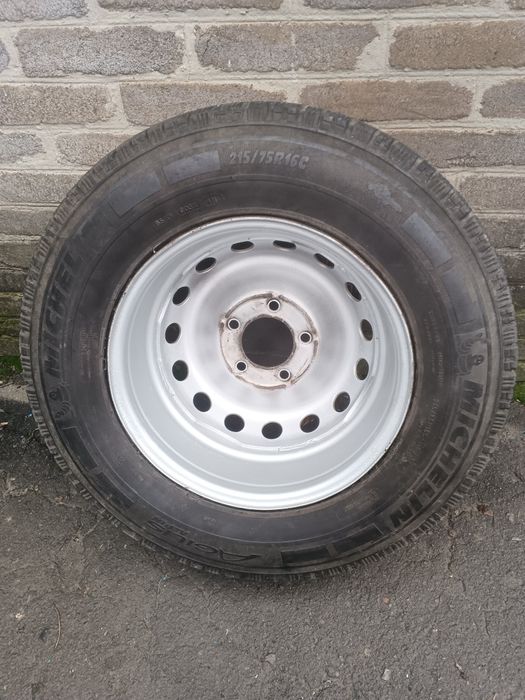Продам запасне коліща 215/75 R 16C