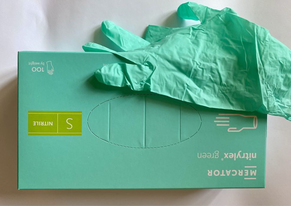 Рукавички нітрилові, одноразові, Mercator Medical, рожеві, чорні