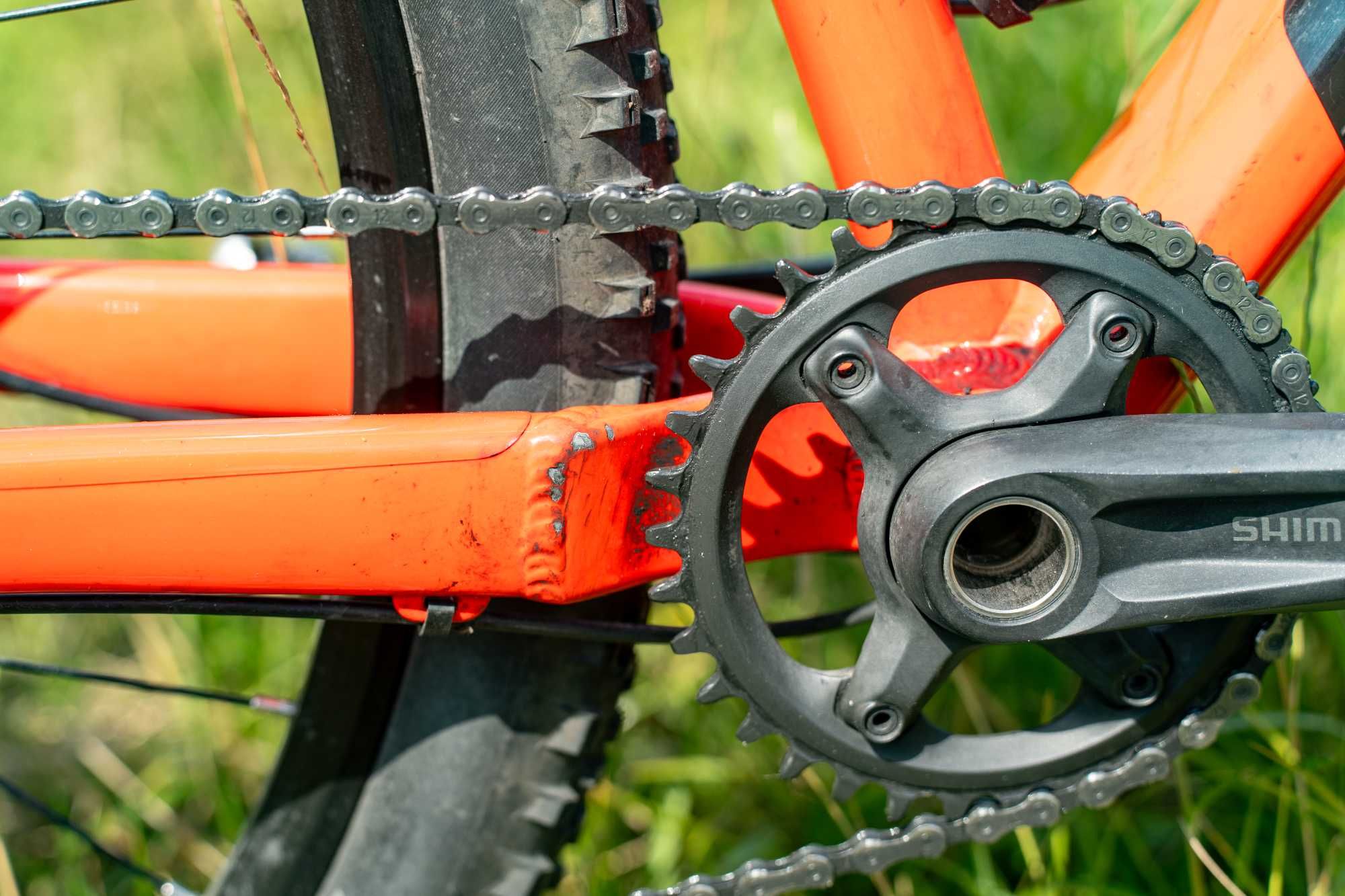 Rower MTB XC Kellys Gate 50 L z regulowaną sztycą i innymi dodatkami