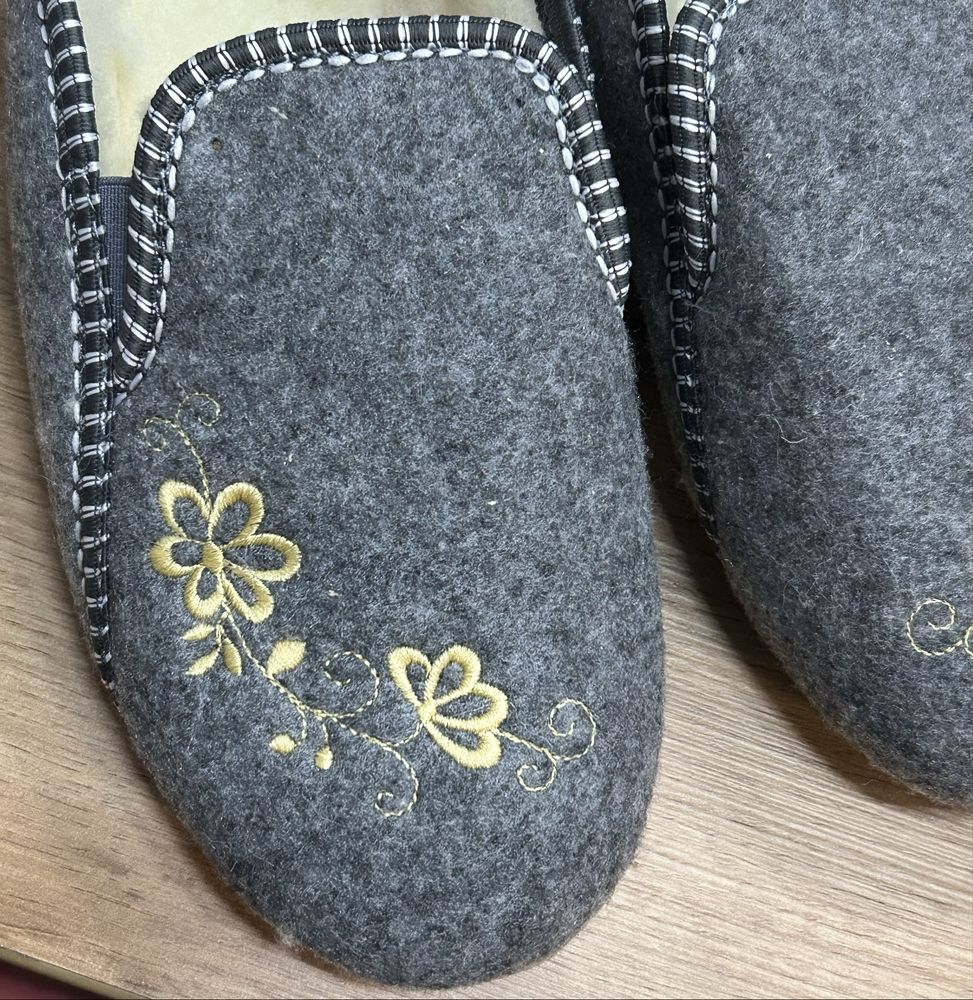 Kapcie bambosze damskie