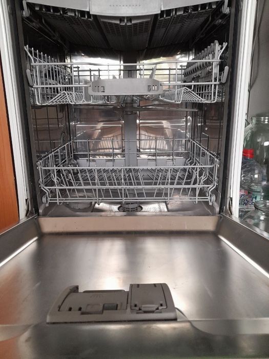 Посудомийна машина