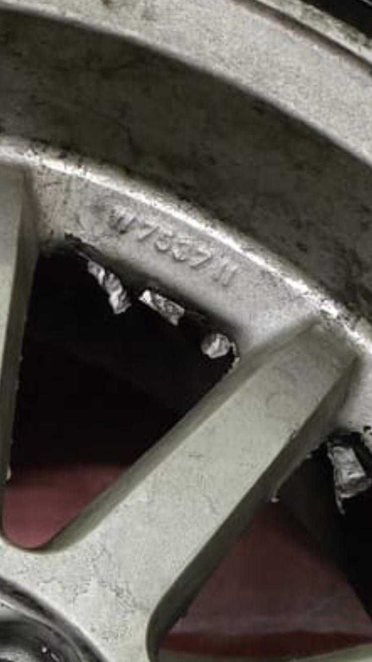 Felgi Aluminiowe 4x100 15" ET 37 RIAL W753711