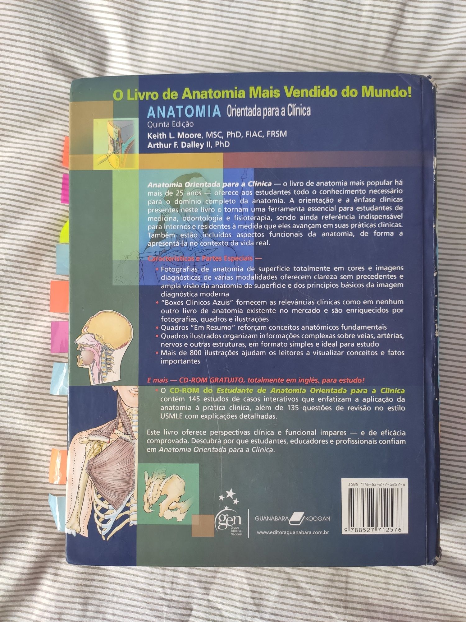 Livro de Anatomia Moore bem estimado