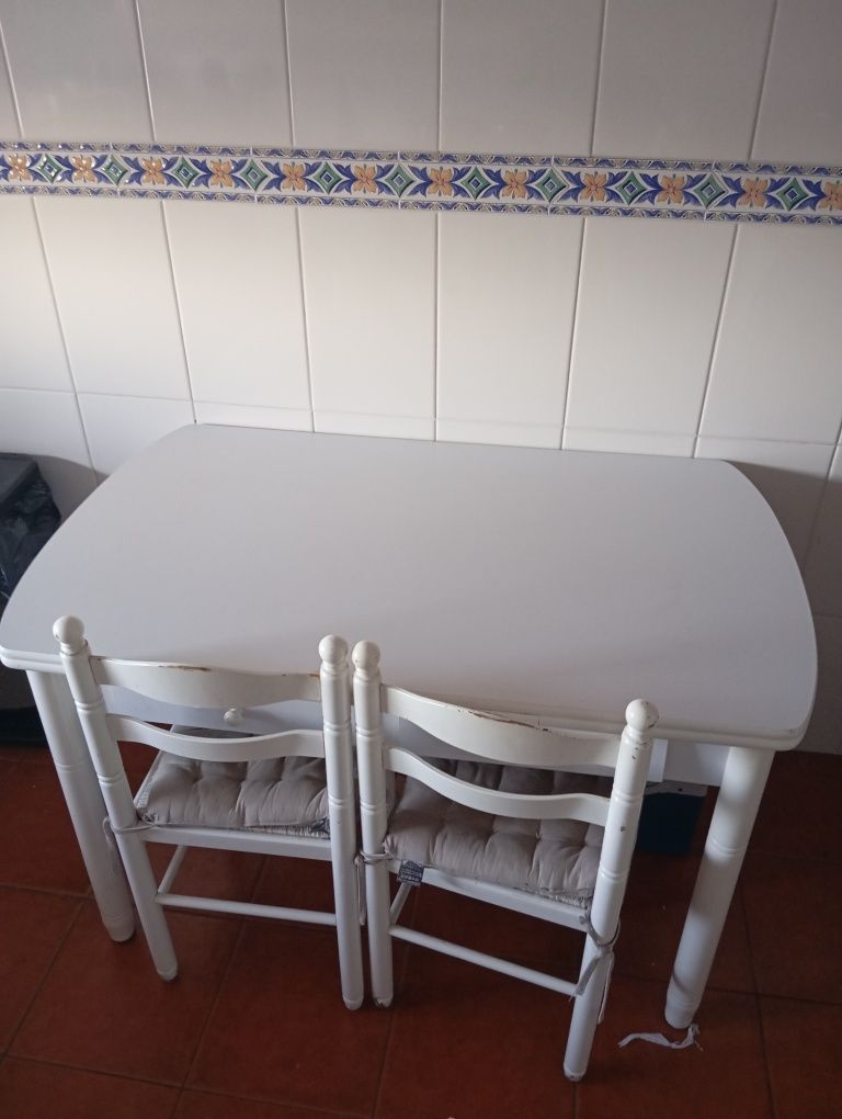 Mesa extensível+ 4 cadeiras,madeira maciça lacado branco