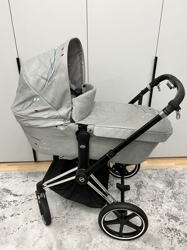 Cybex Priam 3в1