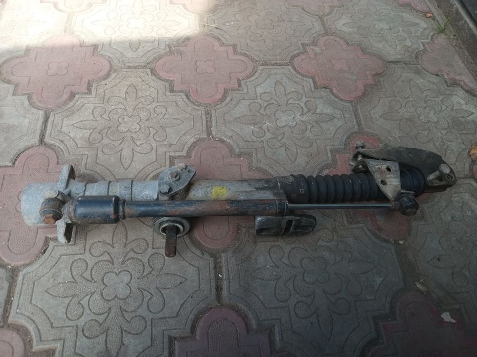Помпа Пассат б3 Ауді