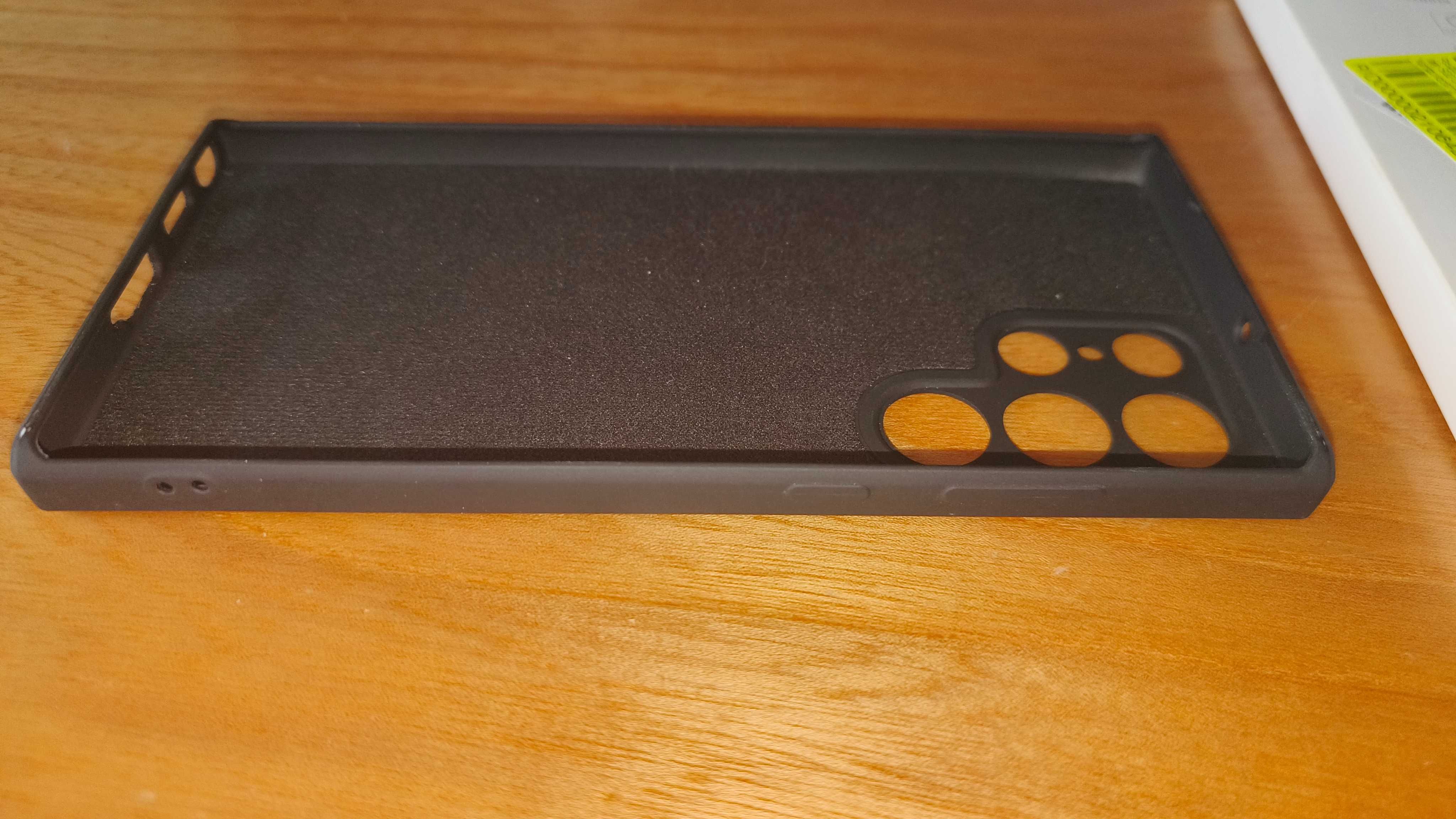 Etui do Samsung S22 Ultra jak nowe