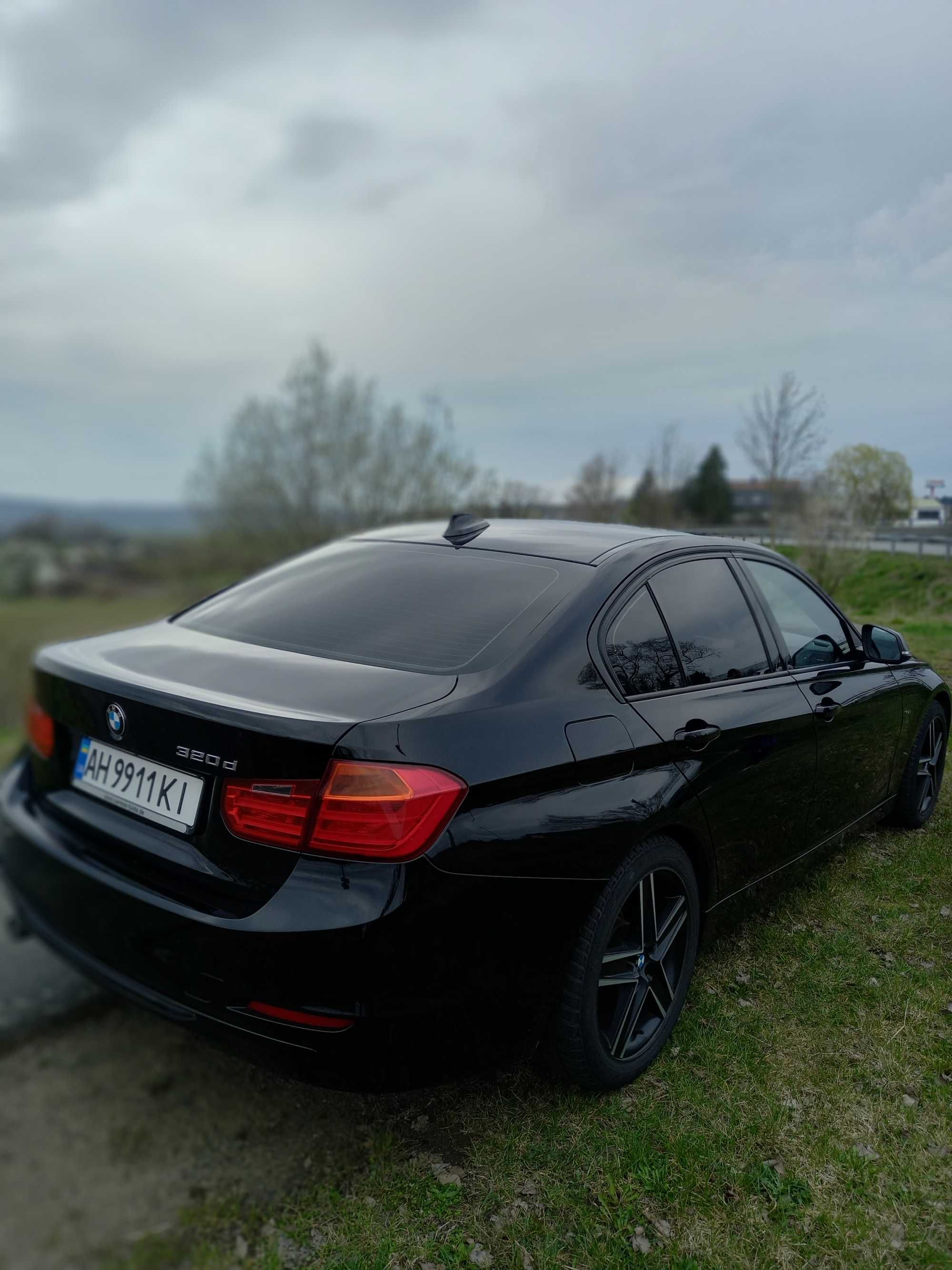 BMW 320d 2013 год