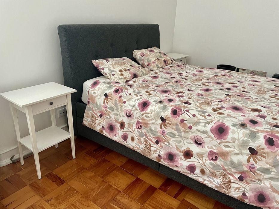 Cama de casal com colchão