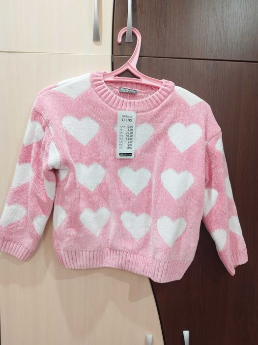 Светр для дівчинки