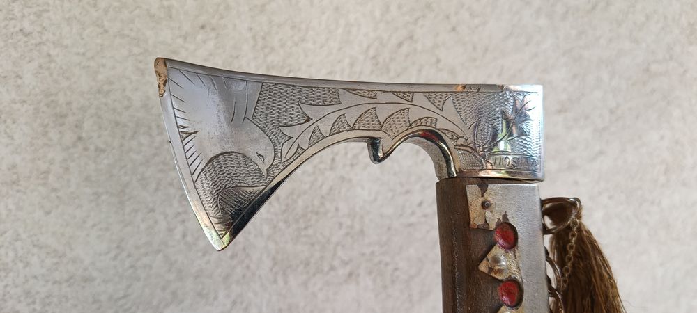 Stara ciupaga pamiątka z wojska