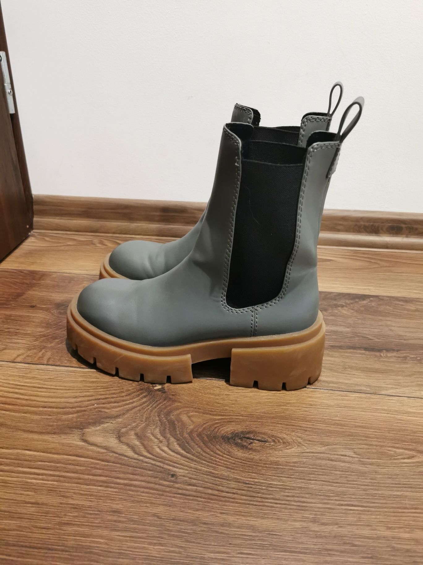 Botki h&m buty damskie trapery na grubej podeszwie 37