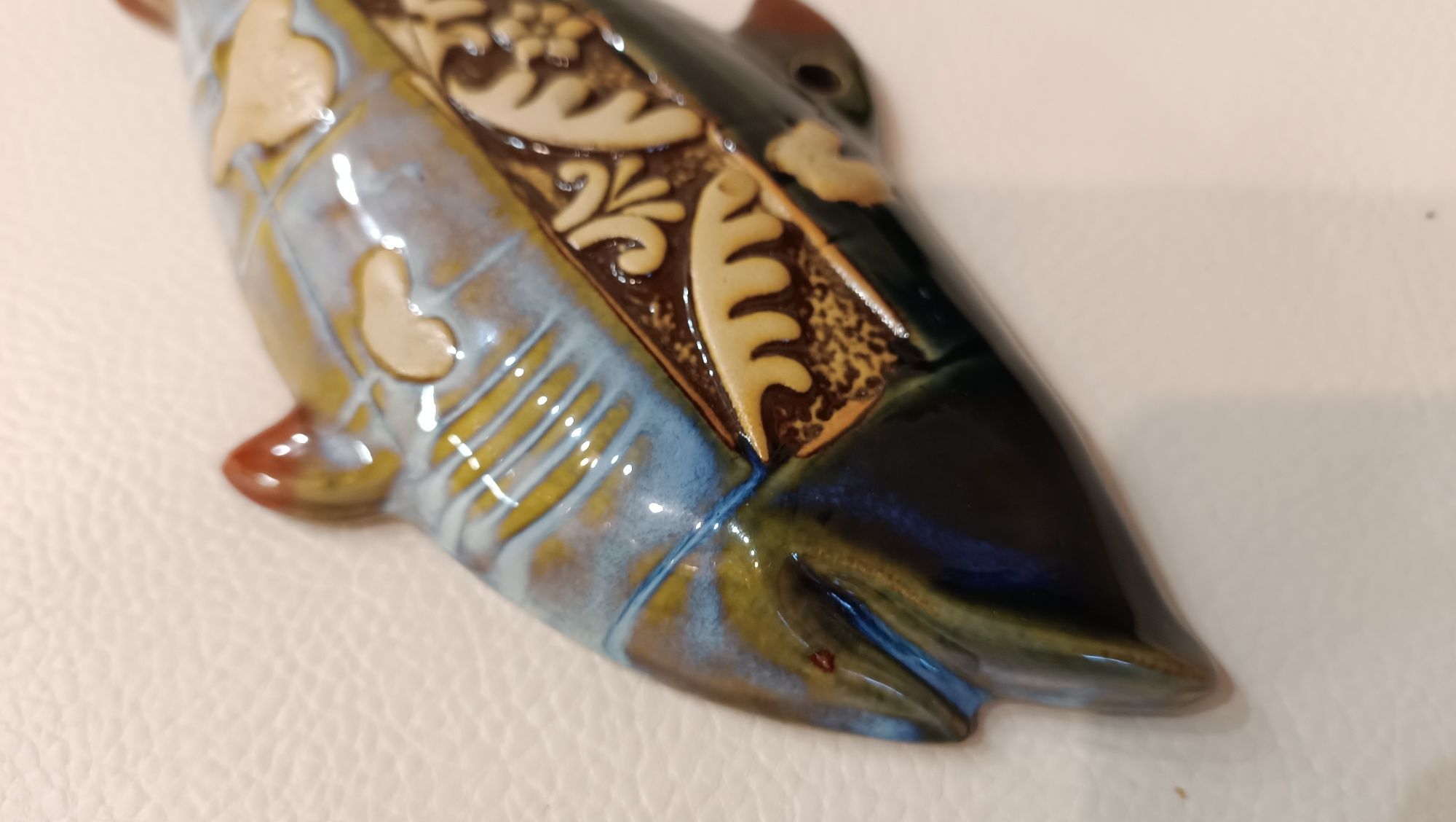 Акула пано настенное керамика майолика.